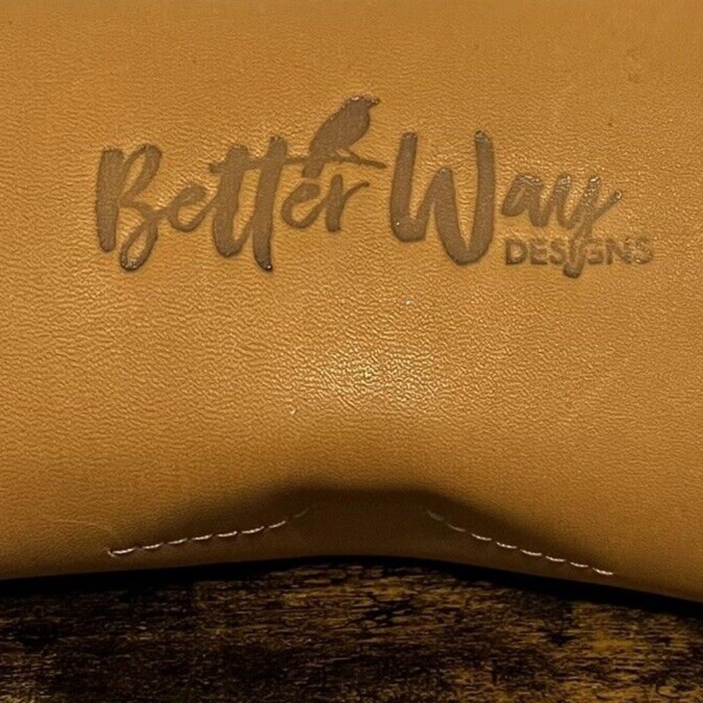 BETTER WAY DESIGNS GENUINE LEATHER ARTISANAL EYEGLASS CASE